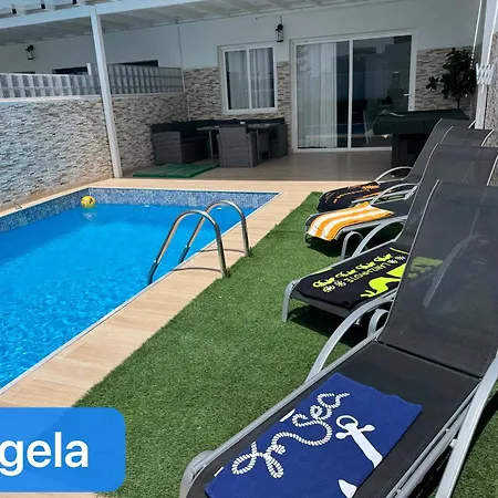 Mike & Angela Apartamento